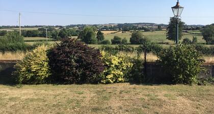 Bed and breakfast with views of the stone circles.Double room with en suite đœ