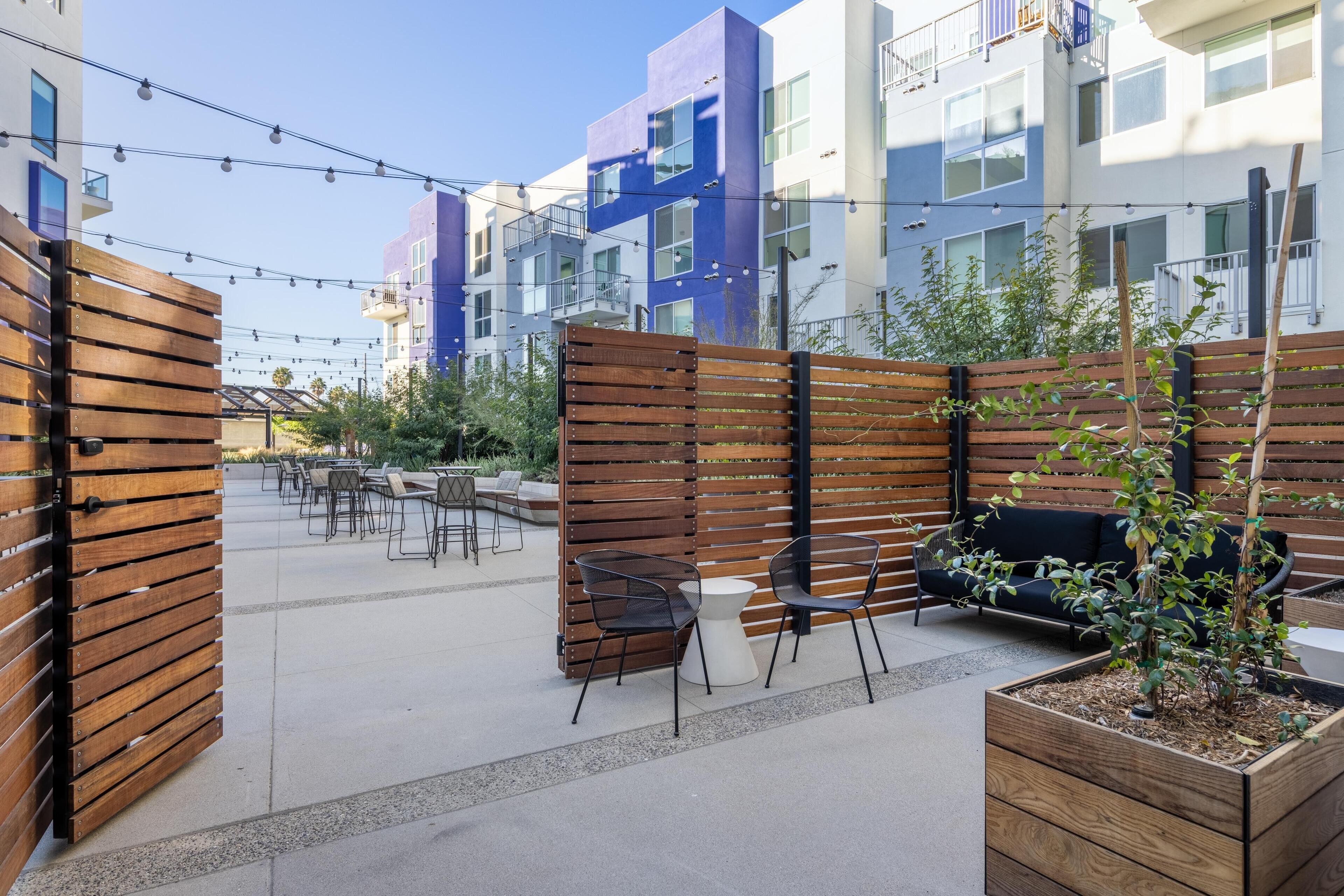 Suite, 1 King Bed, Accessible, Bathtub | Premium bedding, down comforters, minibar, in-room safe