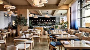 2 restaurants, breakfast, lunch, dinner served; Mexican cuisine