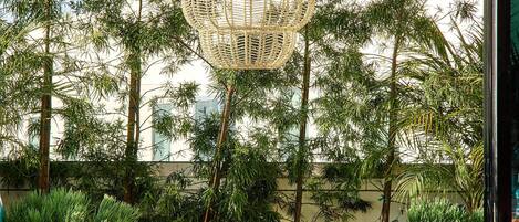 2 restaurants, breakfast, lunch, dinner served; Mexican cuisine