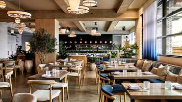 2 restaurants, breakfast, lunch, dinner served; Mexican cuisine