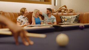 Game room - The Shay Hotel (Culver City)