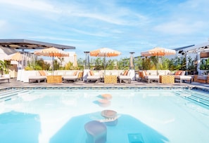 Outdoor pool, open 8:00 AM to 8:00 PM, pool loungers - The Shay Hotel (Culver City)