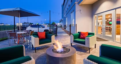 Holiday Inn Clarksville Northeast by IHG