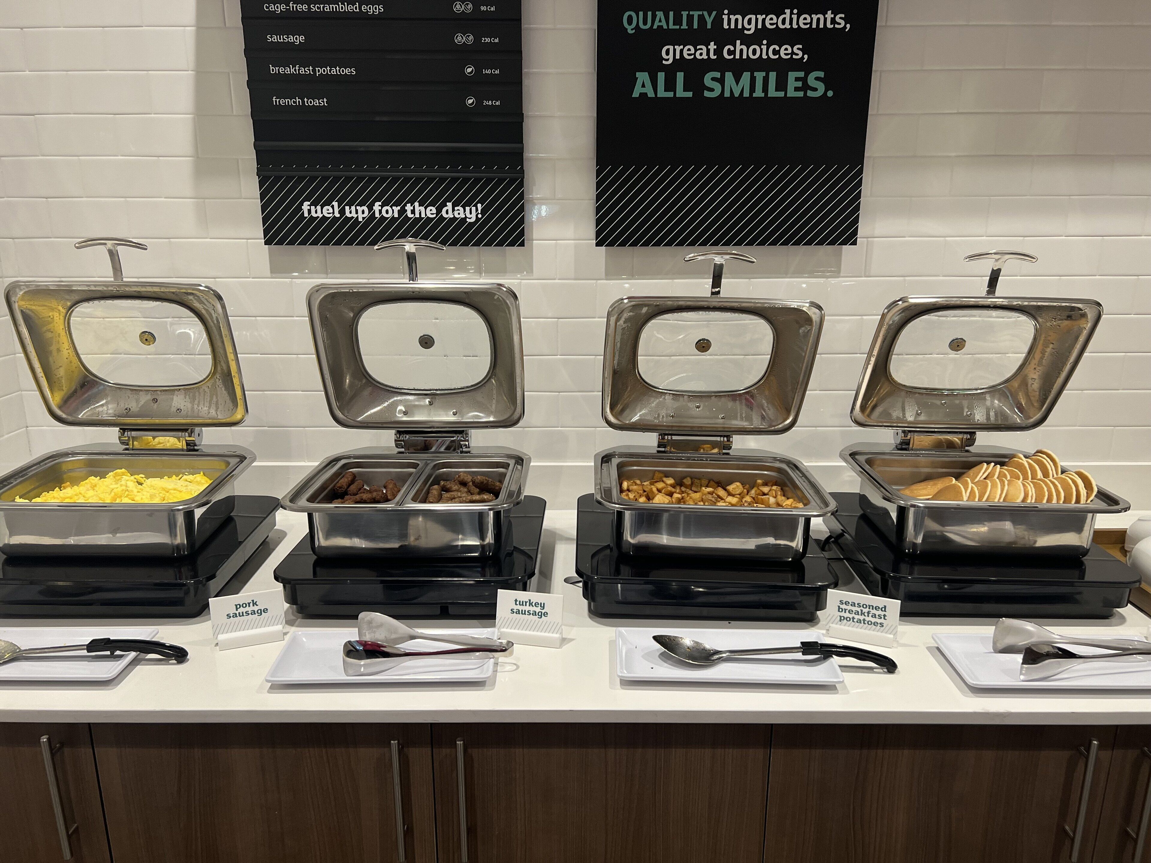 daily buffet breakfast for a fee