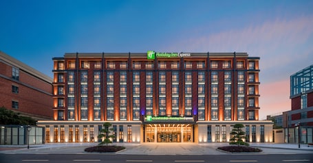 View from property. Holiday Inn Express Yixing