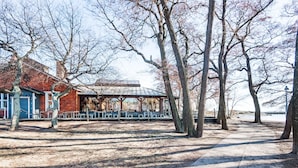 Restaurant - WeHost Uunisaari (Helsinki)