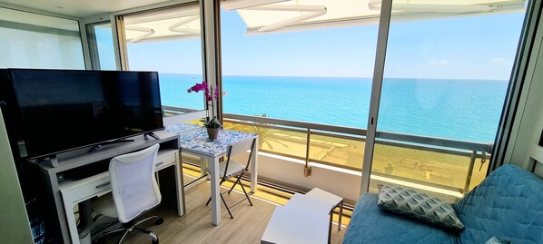 TV connectée, espaces bureaux