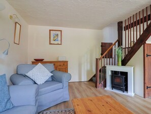 Cottage | Living area