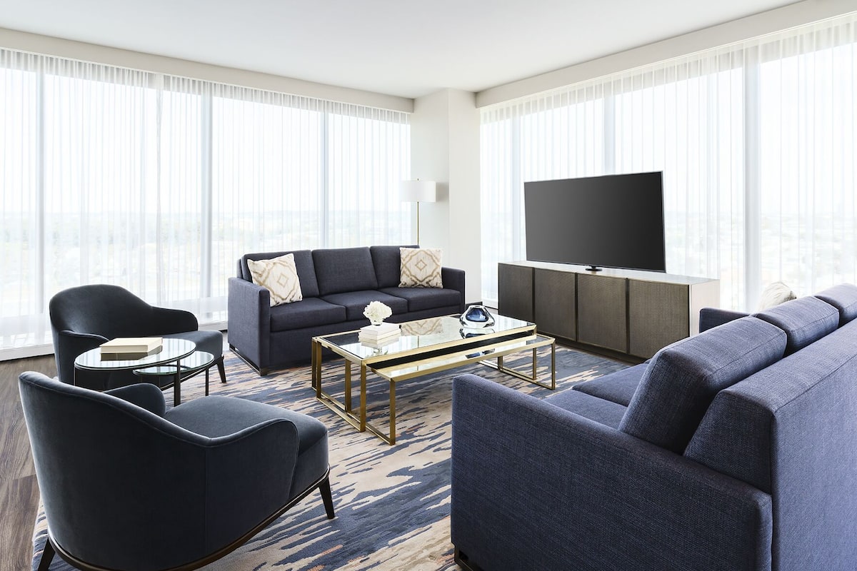 regency, suite, 1 king bed with sofa bed | living area | flat-screen tv