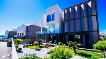 Façade de lâhĂ©bergement