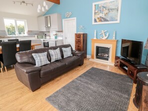 Living room - Sea View Lodge (Morpeth)