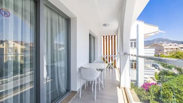 Standard Suite, City View | Balcony