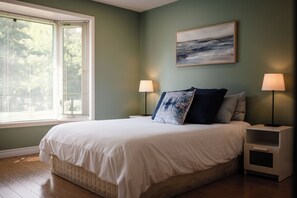 4 bedrooms, iron/ironing board, travel crib, free WiFi