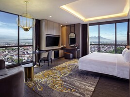 Ropa de cama de alta calidad y minibar con artículos gratuitos