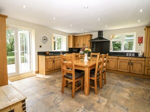 Cottage | Interior