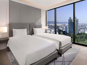 1 bedroom, premium bedding, down duvets, in-room safe
