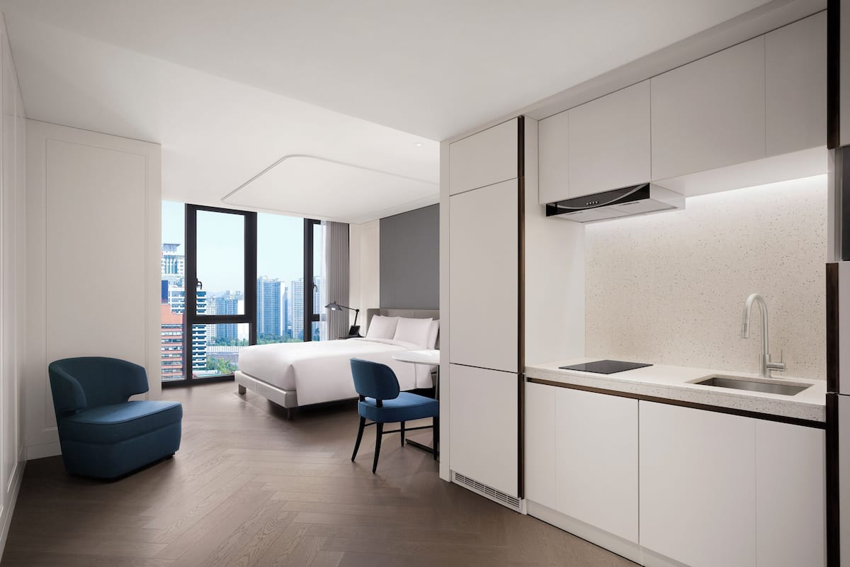 Residence Studio with 1 King Size Bed | 1 bedroom, premium bedding, down duvets, in-room safe