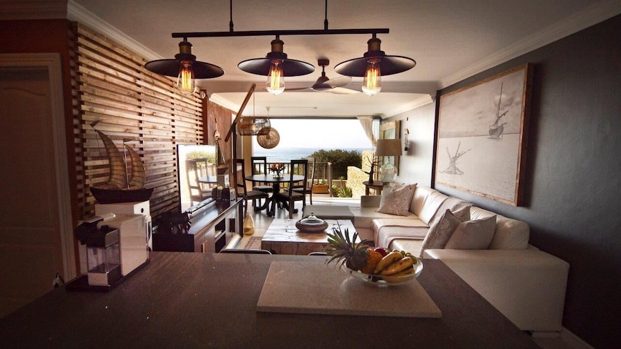 4 Dolphin views La Mercy