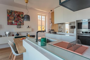 Fridge, microwave, oven, dishwasher