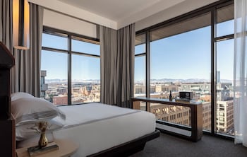 Suite (Mile High) | Premium bedding, down comforters, pillowtop beds, minibar at Thompson Denver, by Hyatt