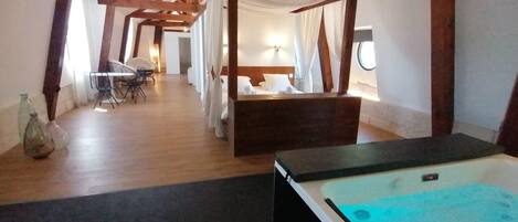 1 chambre, fer et planche Ă repasser, Wi-Fi, literie fournie