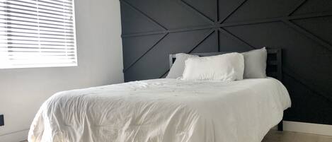 2 bedrooms, desk, free WiFi, bed sheets