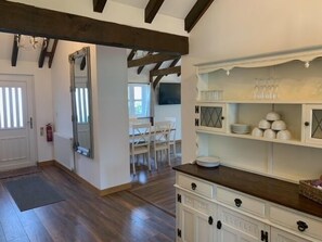 Dining - The Estate - 11 Bed - Sleeps 22 - Private Garden (Hailsham)