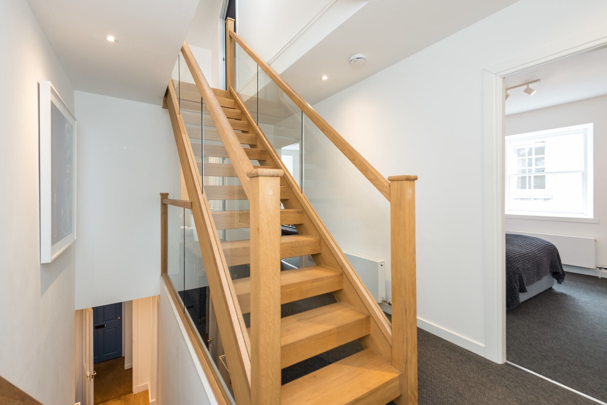 3 chambres, fer et planche à repasser, Wi-Fi, draps fournis