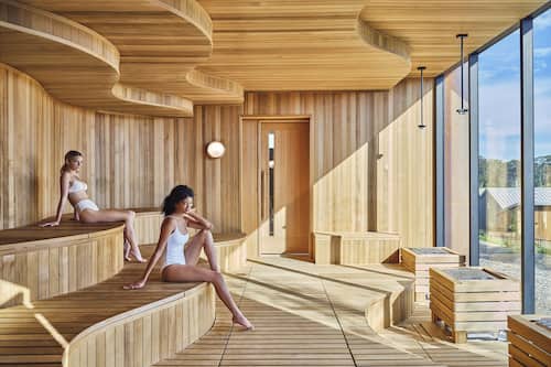 Couples treatment rooms, sauna, steam room, body treatments