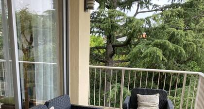 location saisonniÚre appartement avec terrasse vue mer, résidence avec piscine
