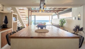 Dining - Blue Dream Bingin - Brand New Luxury Beachfront (Pecatu)