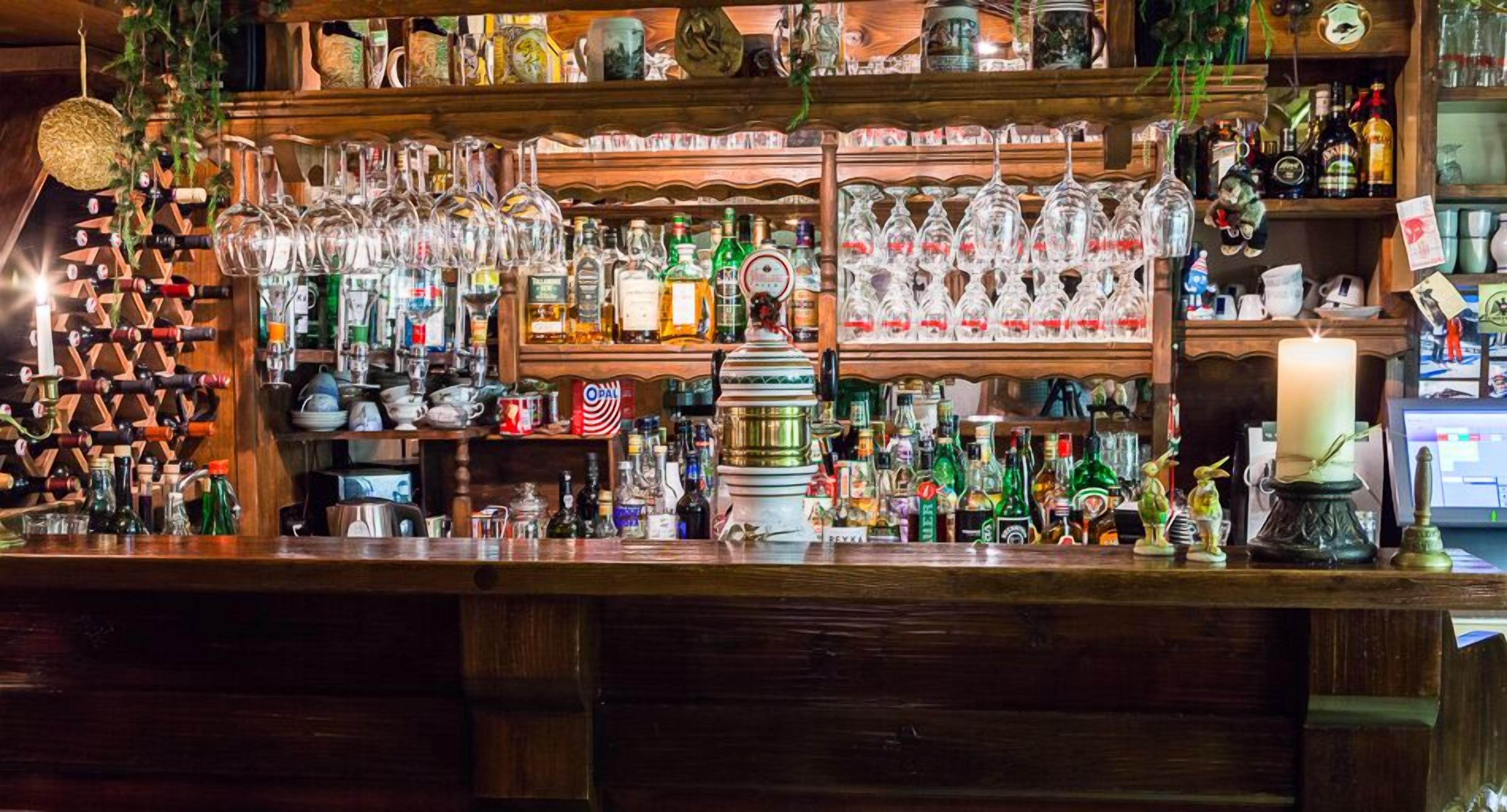 Bar (in der Unterkunft)
