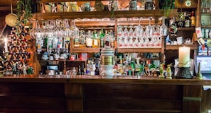 Bar (in der Unterkunft)