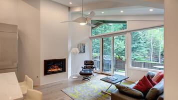 Condo, 2 Bedrooms | Living area | TV
