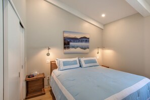 Condo, 2 habitaciones | Tabla de planchar con plancha y wifi gratis