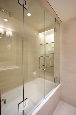 Condo, 2 Bedrooms | Bathroom - Deluxe 2 Bedroom Apartments at Resort with Outdoor Pool & Hot Tub (Aspen)