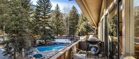 Condo, 3 habitaciones | Tina de hidromasaje al aire libre