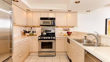 Kondominium, 3 kamar tidur | Dapur pribadi | Kompor