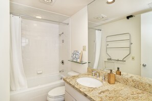 Διαμέρισμα (Condo), 2 Υπνοδωμάτια | Μπάνιο | Πετσέτες, Σαμπουάν
