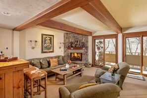 Condo, 3 Bedrooms | Living area | Fireplace - Deluxe 3 & 4 Bedroom Aspen Apartments Next to Silver Queen Gondola (Aspen)