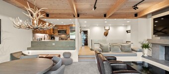 Deluxe 3 & 4 Bedroom Aspen Apartments Next to Silver Queen Gondola