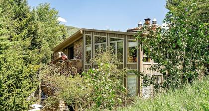 Deluxe 3 & 4 Bedroom Aspen Apartments Next to Silver Queen Gondola