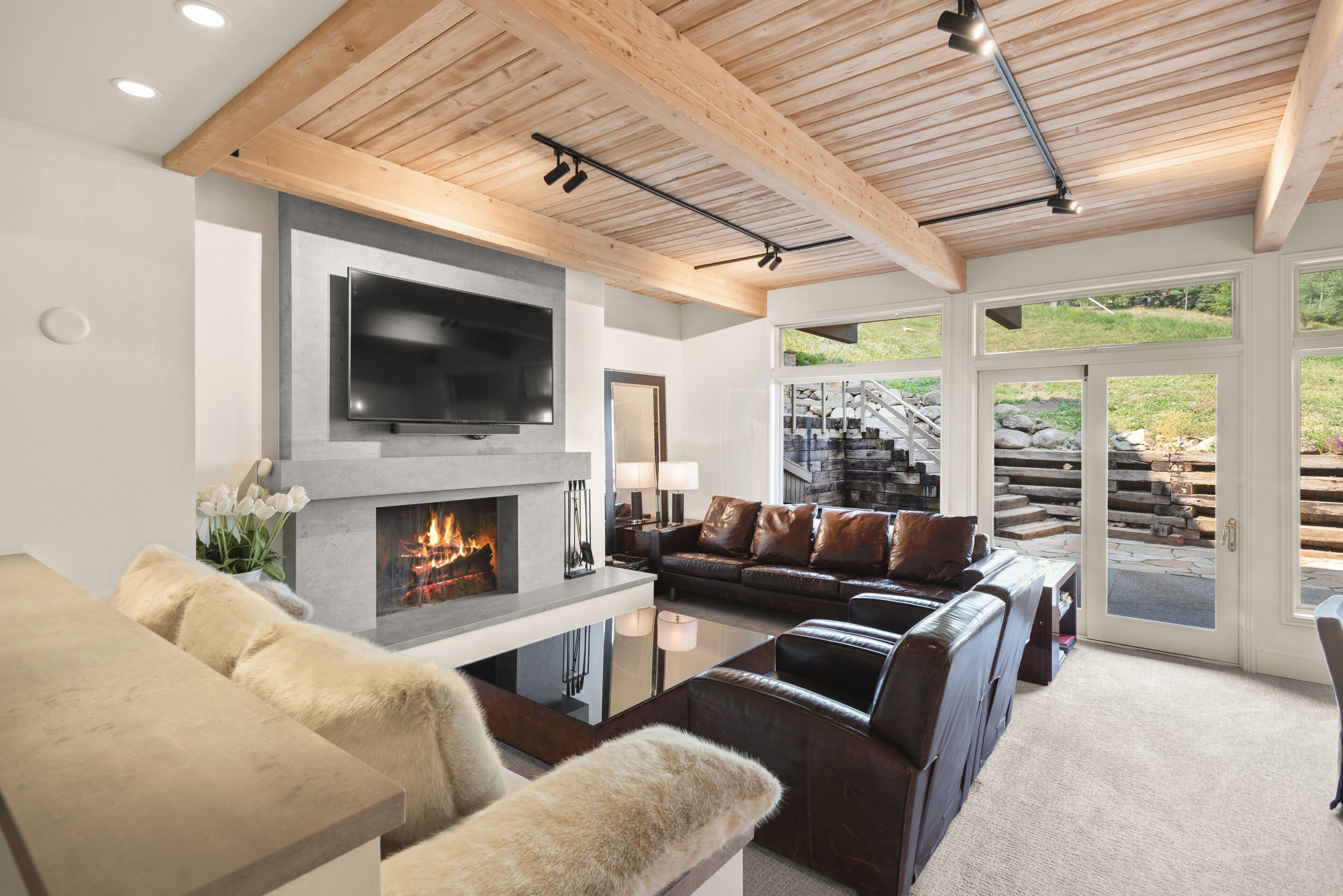 Condo, 4 Bedrooms | Living area