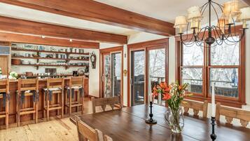 Condo, 3 Bedrooms | Dining