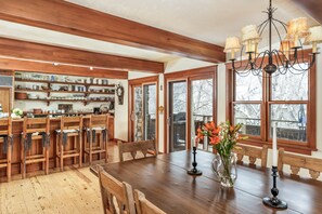 Condo, 3 Bedrooms | Dining