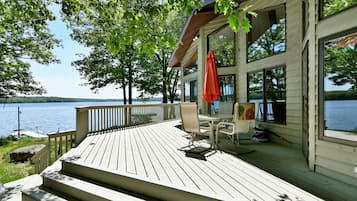 House, 4 Bedrooms | Property grounds