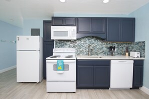 Fridge, microwave, dishwasher, coffee/tea maker