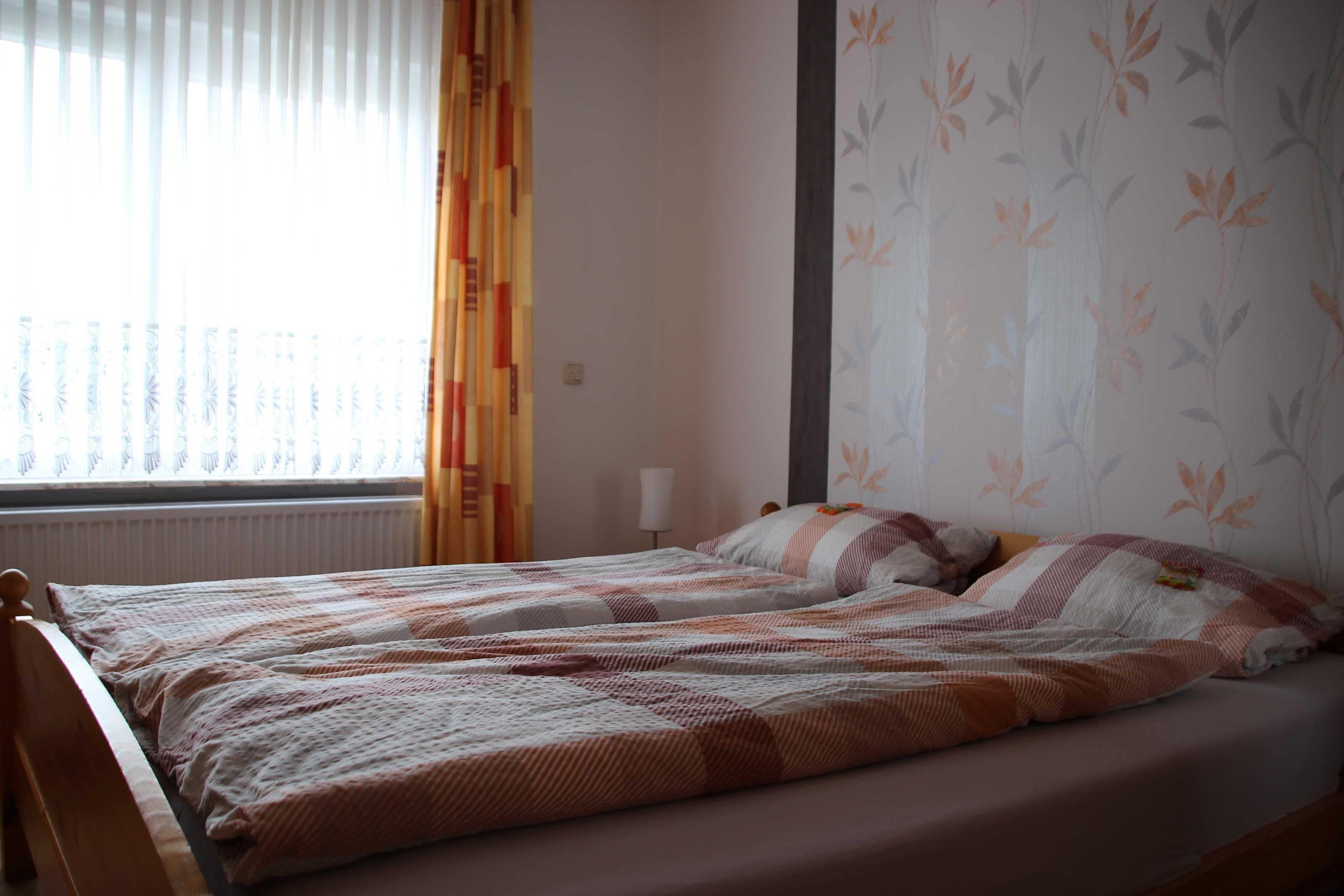 2 Schlafzimmer, Reisekinderbett, WLAN, Bettwäsche