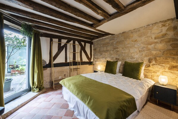 2 quartos, ferros/tábuas de passar roupa, Wi-Fi de cortesia